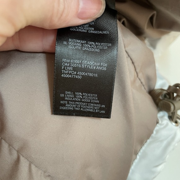 The North Face 550 Womens Sz XS Goose Down Puffer Vest White - Picture 12 of 14